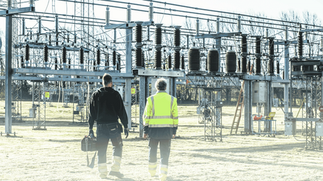 power transformer in substation_1589_894.png